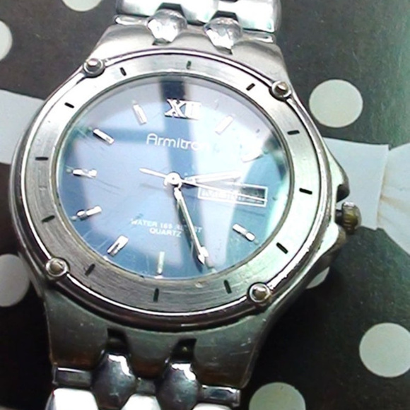 Armitron Men's Watch 1980s Working Time and Date Vintage Strong Made - Picture 4 of 8